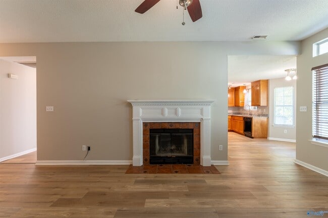 Building Photo - 113 Grey Fawn Trail