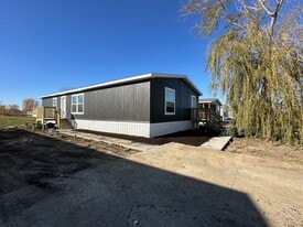 Building Photo - 3606 Warren Ct