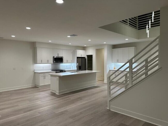 Building Photo - 43329 Passagio Lago Way