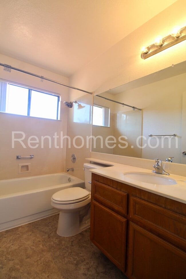 Building Photo - 10808 Red Fern Cir