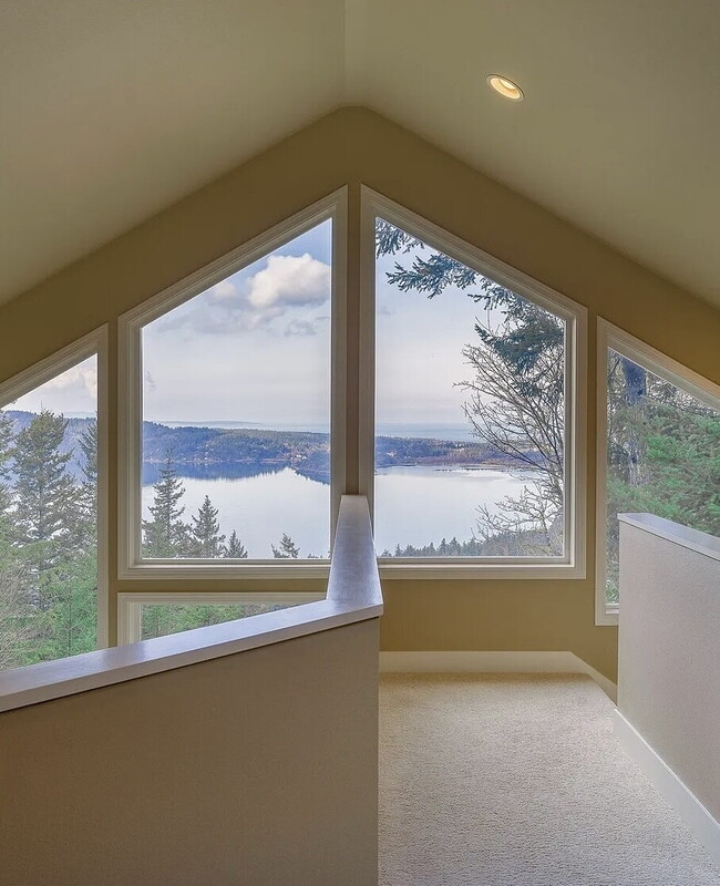 Building Photo - Private Orcas Island home with scenic views and tranquil outdoor space