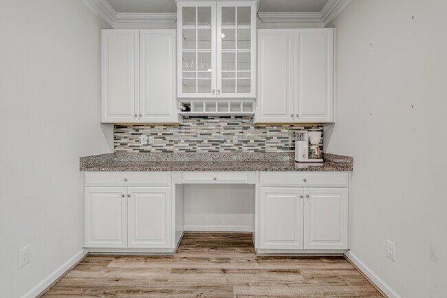 Building Photo - 16848 White Daisy Loop