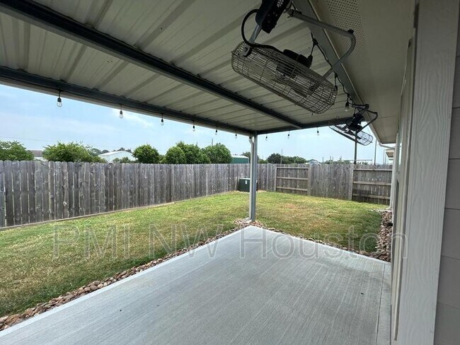 Building Photo - 10022 Granite Grove Ln