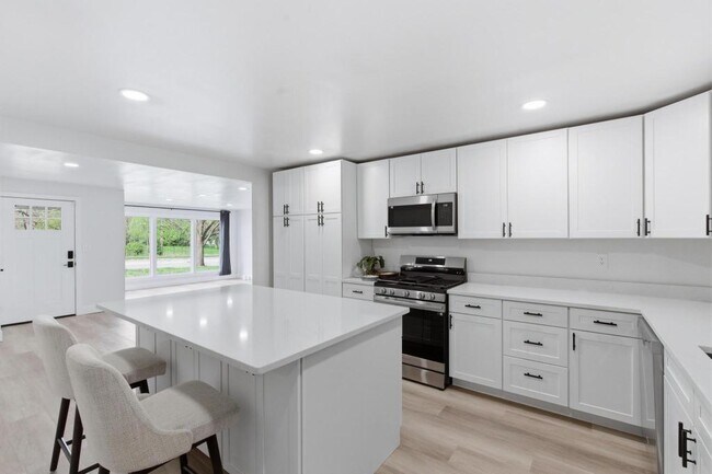 Building Photo - 4838 Wilmington Pike