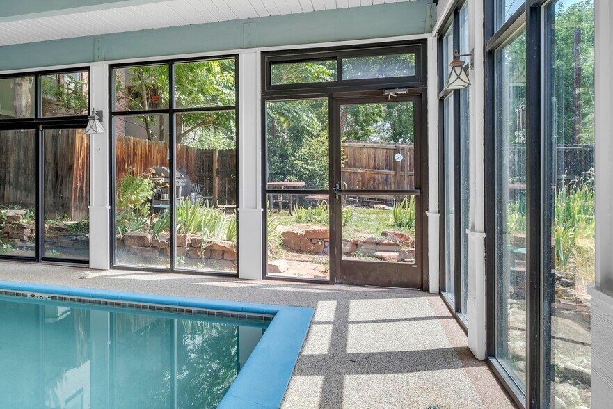 Building Photo - 2227 Canyon Blvd
