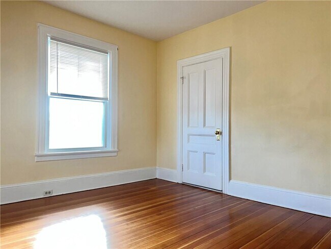 Building Photo - 90 Spring St