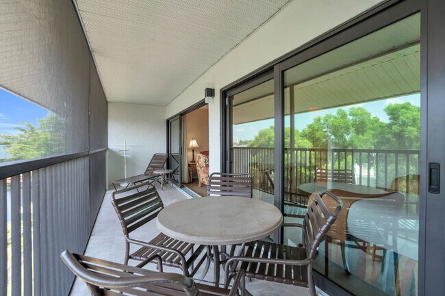 Building Photo - 600 Neapolitan Way