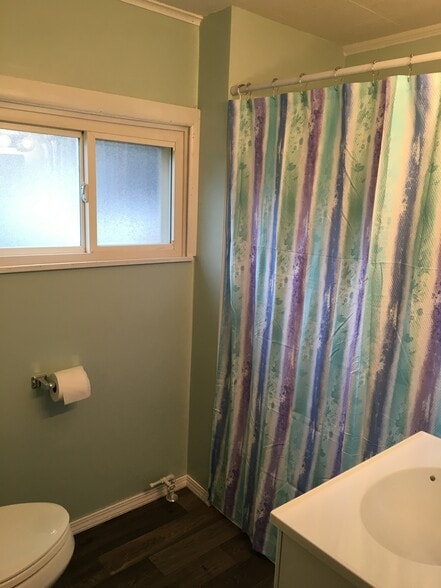 Building Photo - 1120 5th Avenue