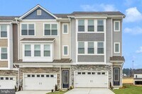 Building Photo - 513 Abigail Ave