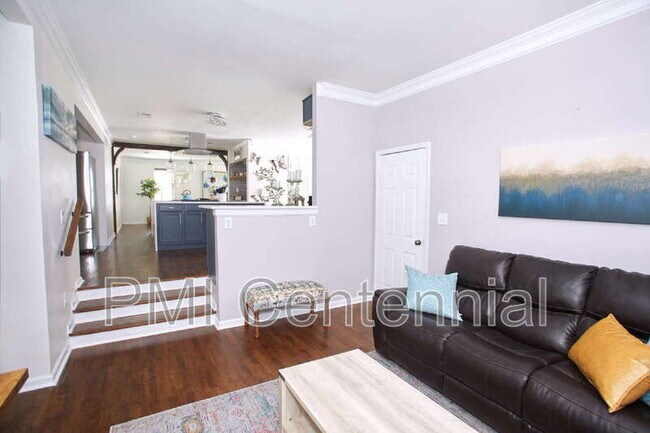 Building Photo - 220 Preston Oaks Dr
