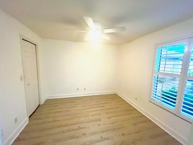 Bedroom 2 - 6660 Ilex Cir