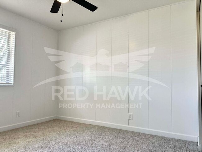 Building Photo - 2466 E Huber St