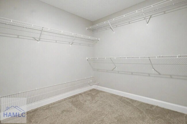 Building Photo - 206 Farnsworth Trl