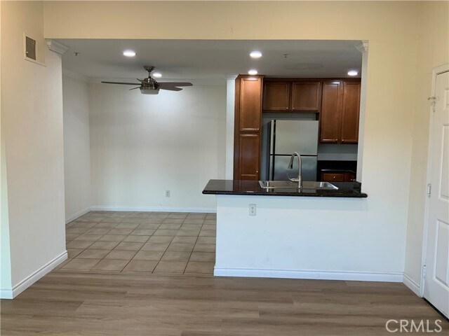 Building Photo - 2040 Las Colinas Cir