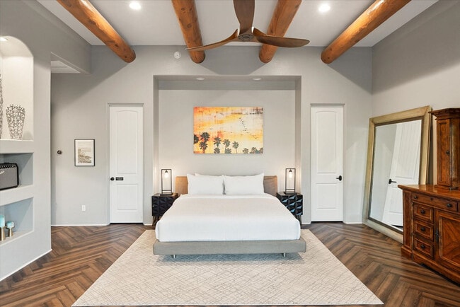 Building Photo - 6708 E Calle de Las Estrellas Rd