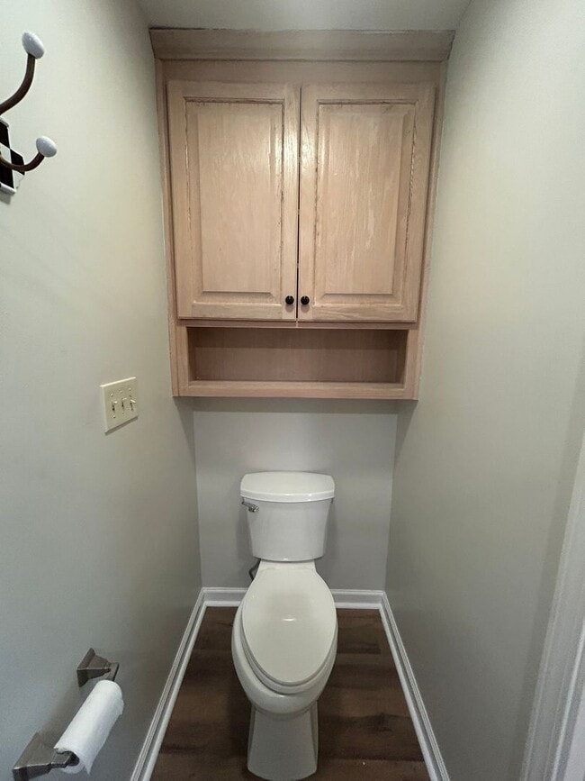 Building Photo - 4-Bedroom Gem Near Downtown Huntsville – N...
