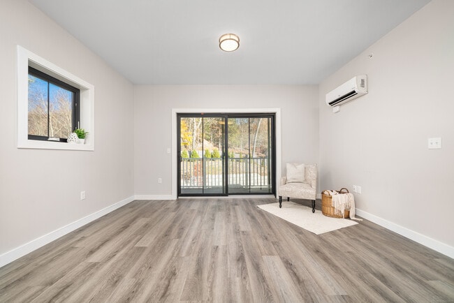 Building Photo - 401 Albany Turnpike