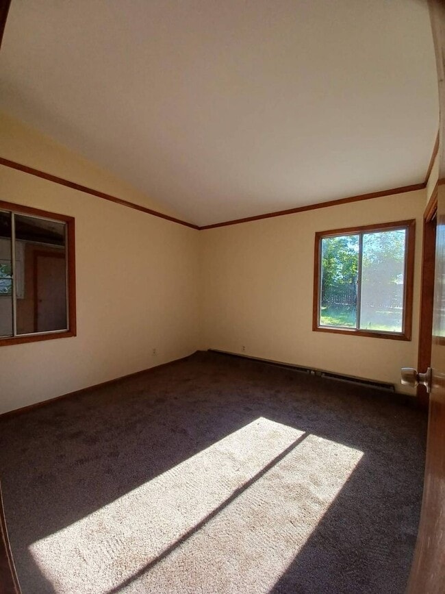 Building Photo - Ranch House Available for rent by Boylan H...