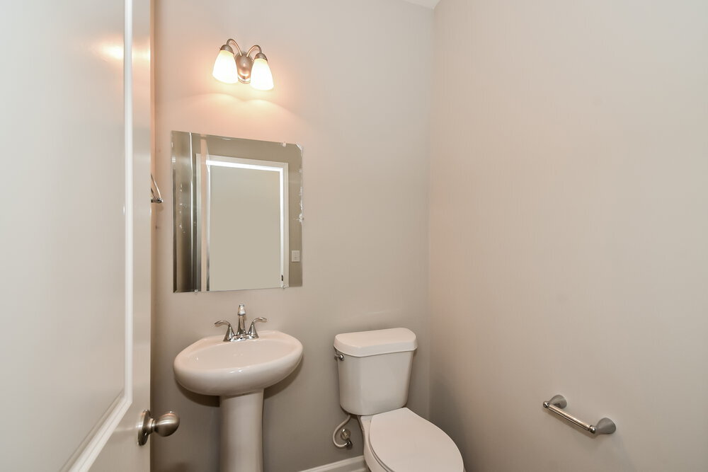 Building Photo - 7083 Creeksong Dr