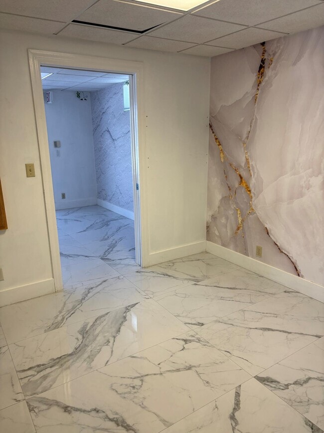 Building Photo - 2745 N Federal Hwy