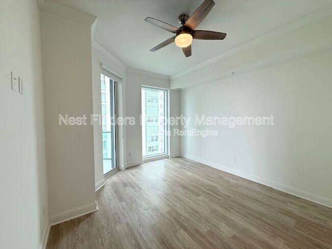 Building Photo - 1431 Riverplace Blvd