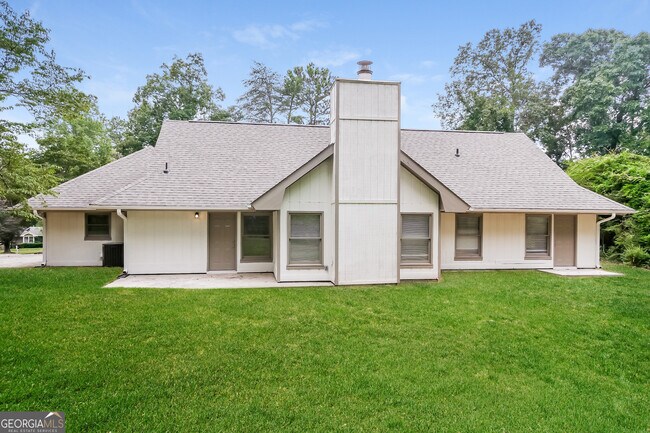 Building Photo - 2242 Marion Ln