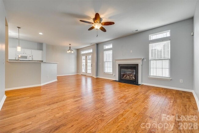 Building Photo - 618 Bayou Cir