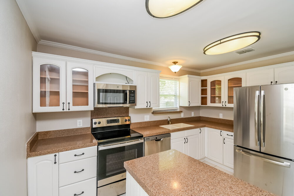 Building Photo - 1755 Farm Way
