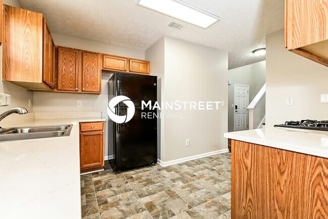 Building Photo - 3 Bedroom Pet-Friendly Home in LOCUST GROVE, GA with Main Street Renewal