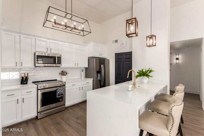 Building Photo - 20801 N 90th Pl