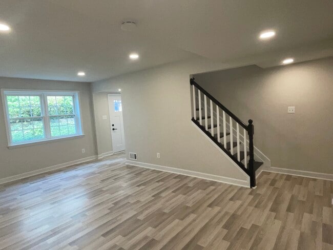 Building Photo - 9854 Hagel Cir