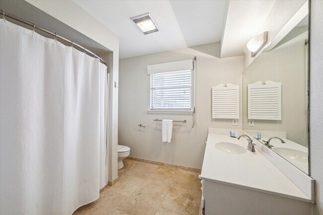 Building Photo - 4107 Long Tom Ct