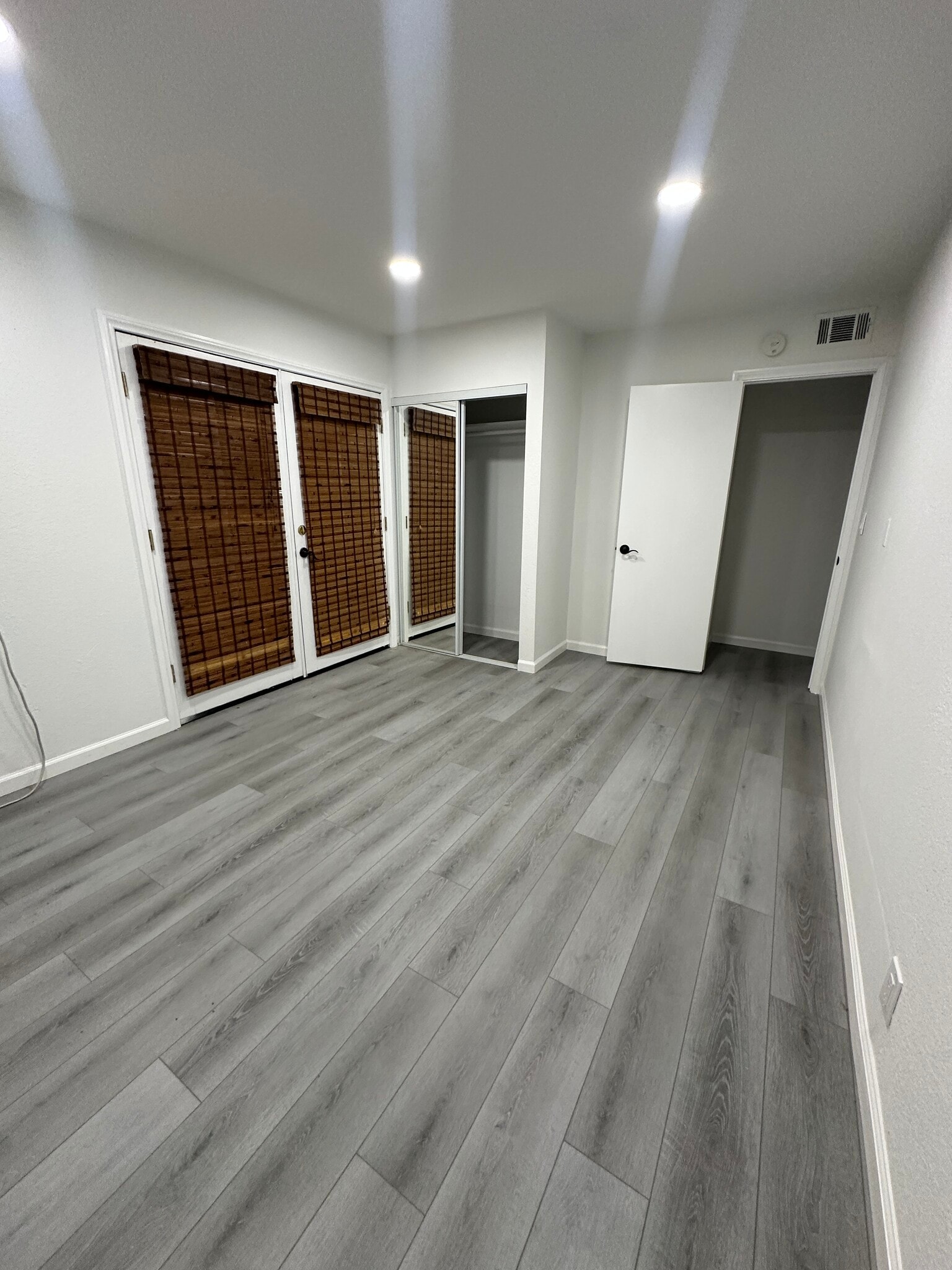 2nd bedroom - 6435 Camarilla Ave