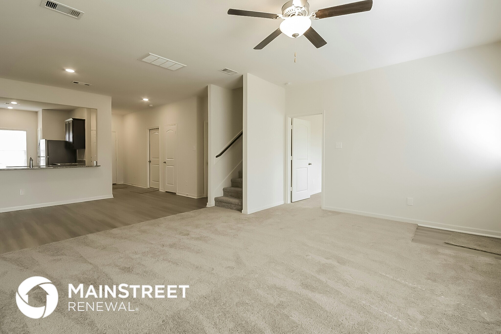 Building Photo - 26213 Raphael Dr