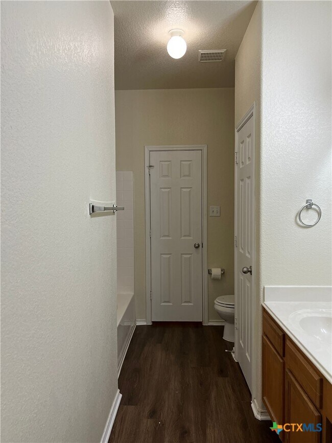 Building Photo - 341 Placid Meadow