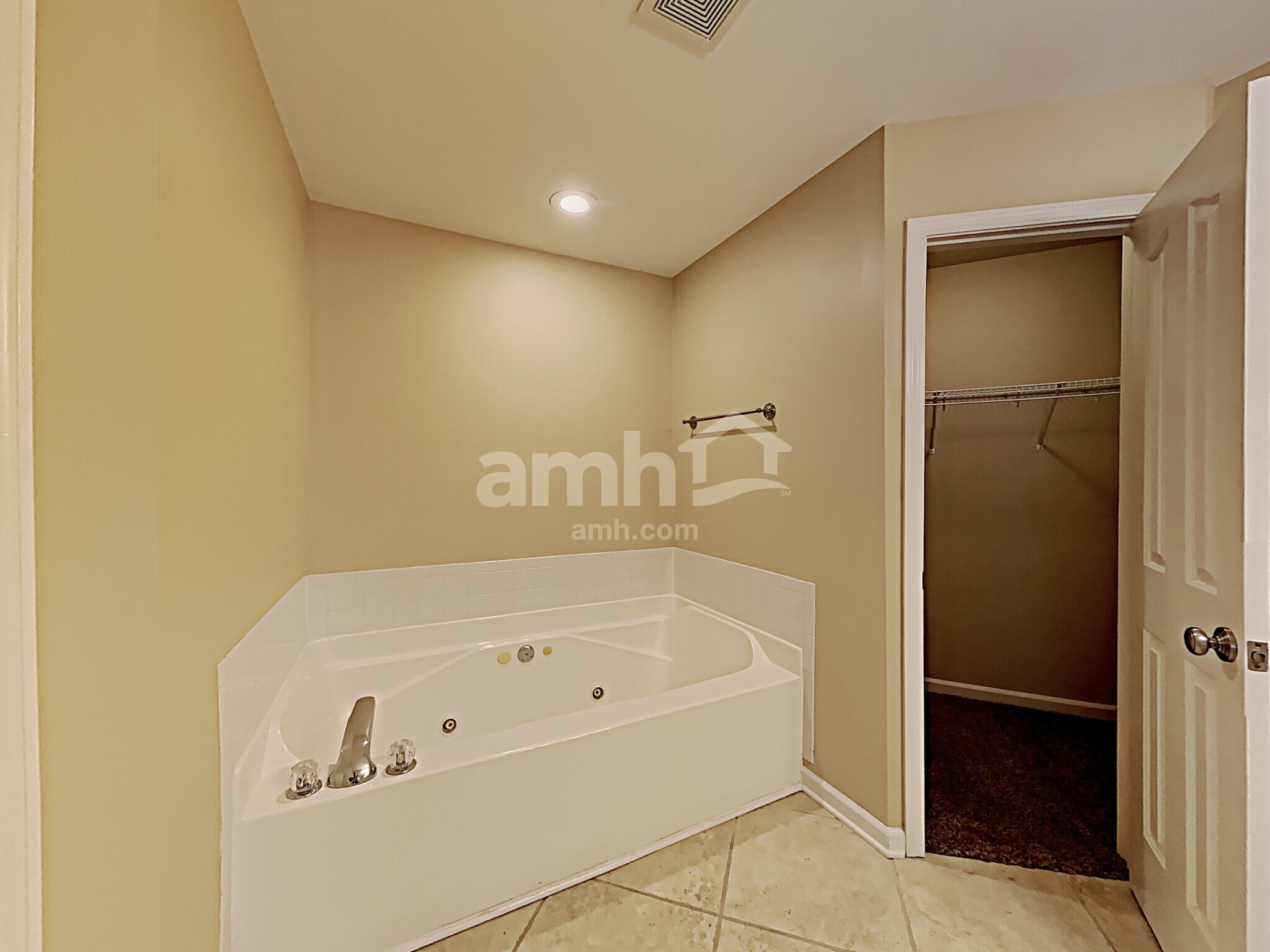 Building Photo - 1068 Blairfield Dr