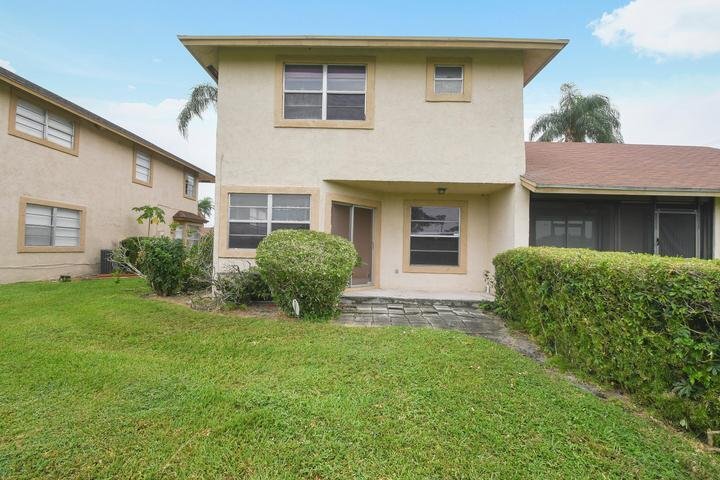 Building Photo - 1475 Lake Mango Way