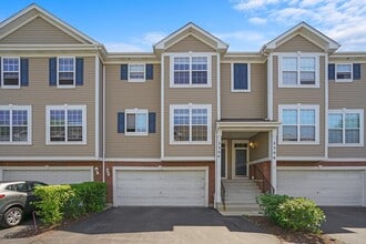 Building Photo - 2304 Hudson Cir