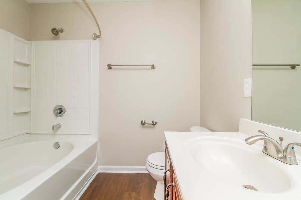 Building Photo - 640 Elderberry Way