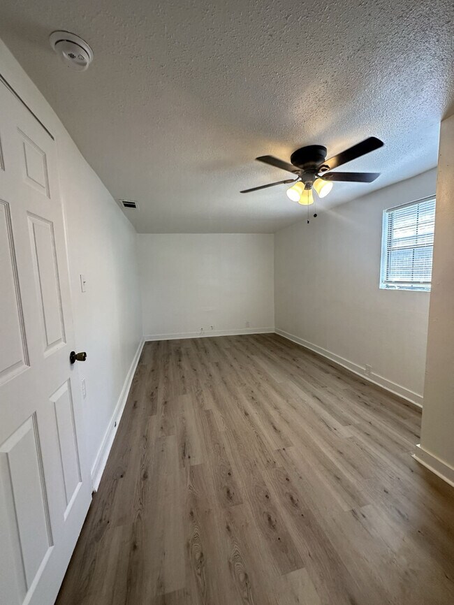 Building Photo - 4622 Stigall Dr