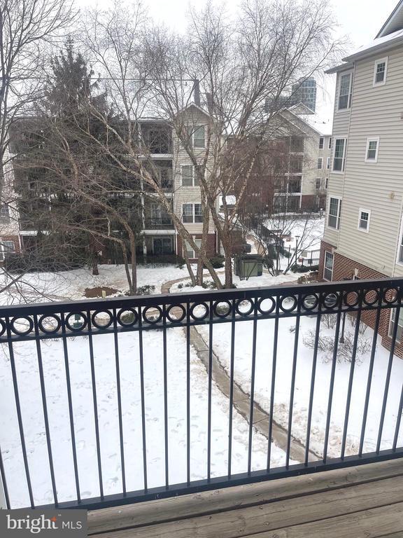 Building Photo - 1530 Spring Gate Dr.