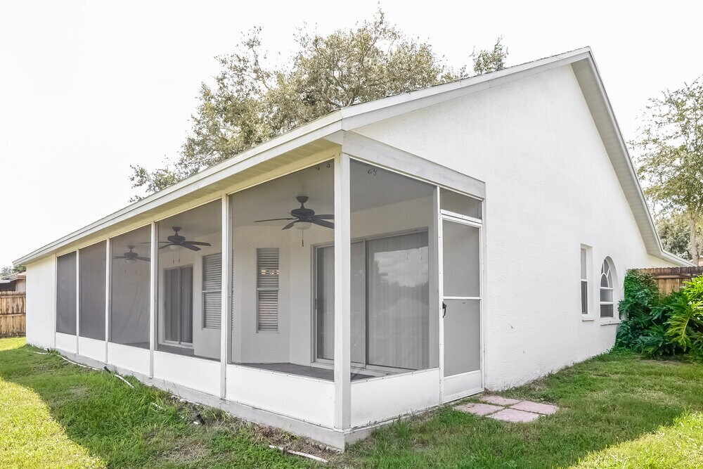 Building Photo - 2304 Tioga Dr