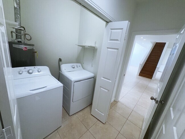 Building Photo - 11854 Taylorcrest Rd