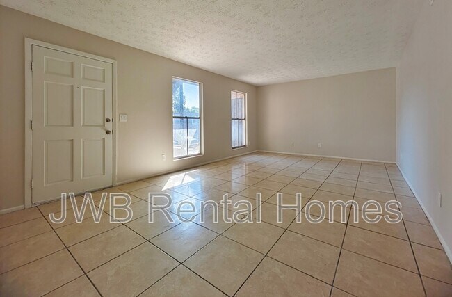 Building Photo - 7201 Arlington Expy