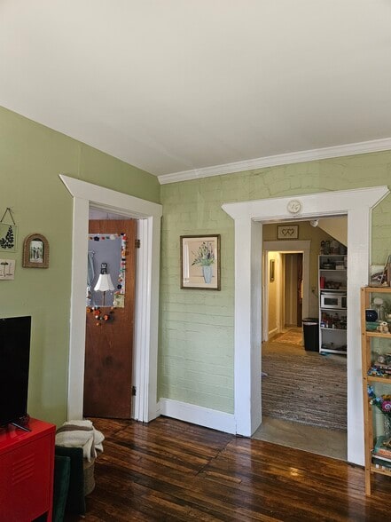 Building Photo - 121 N Lancaster St