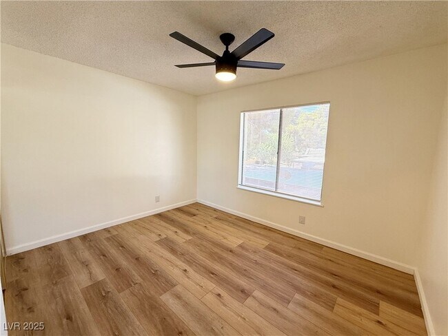 Building Photo - 3270 Liahona Way
