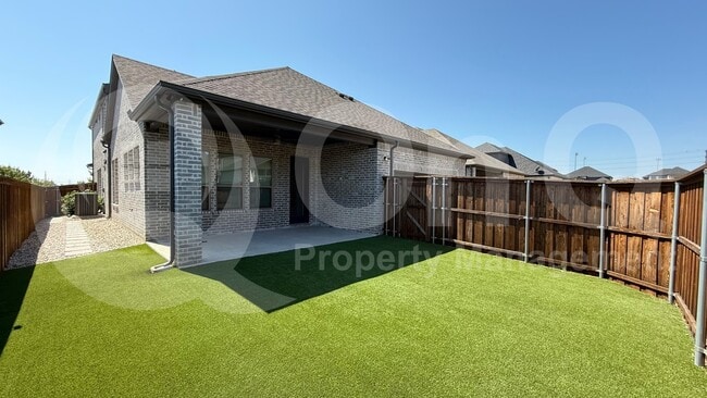 Building Photo - 3508 Covedale Blvd
