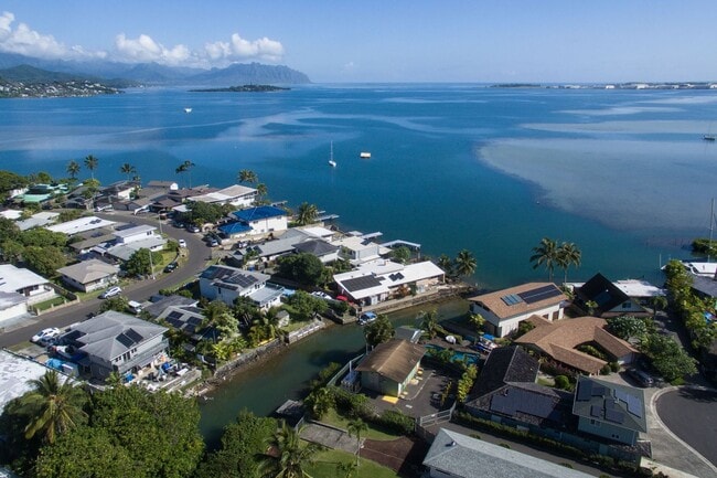 Building Photo - 44-012 Kaimalu Pl