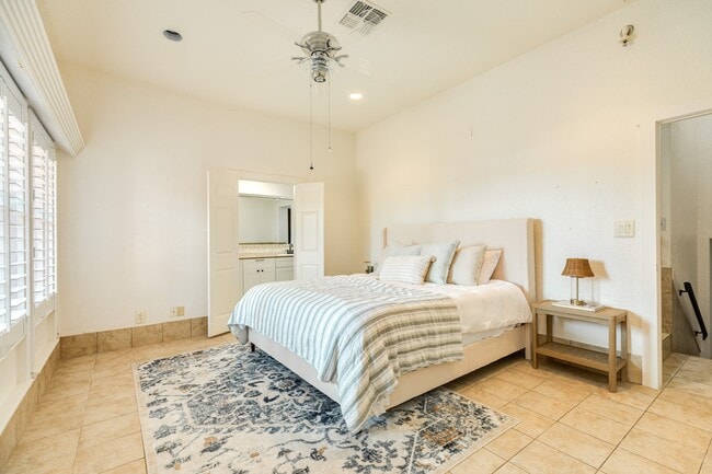 Building Photo - 411 Sailfish