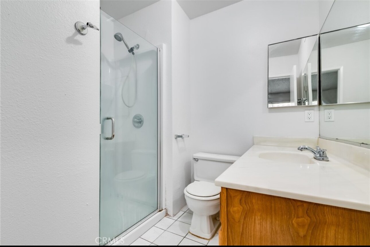 Master Bathroom - 502 S Garfield Ave